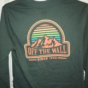 vans long sleeve shirt (NEW)